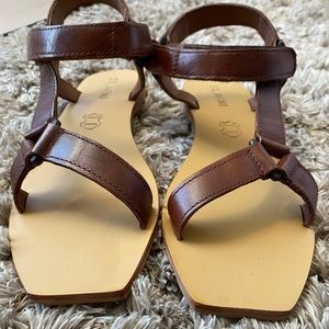 ST. AGNI Brown Sportsu leather strap sandals size 38 (size 8) NWOT